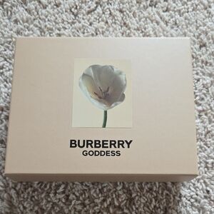 Burberry Goddess Beige Floral Perfume/Lotion Gift Box